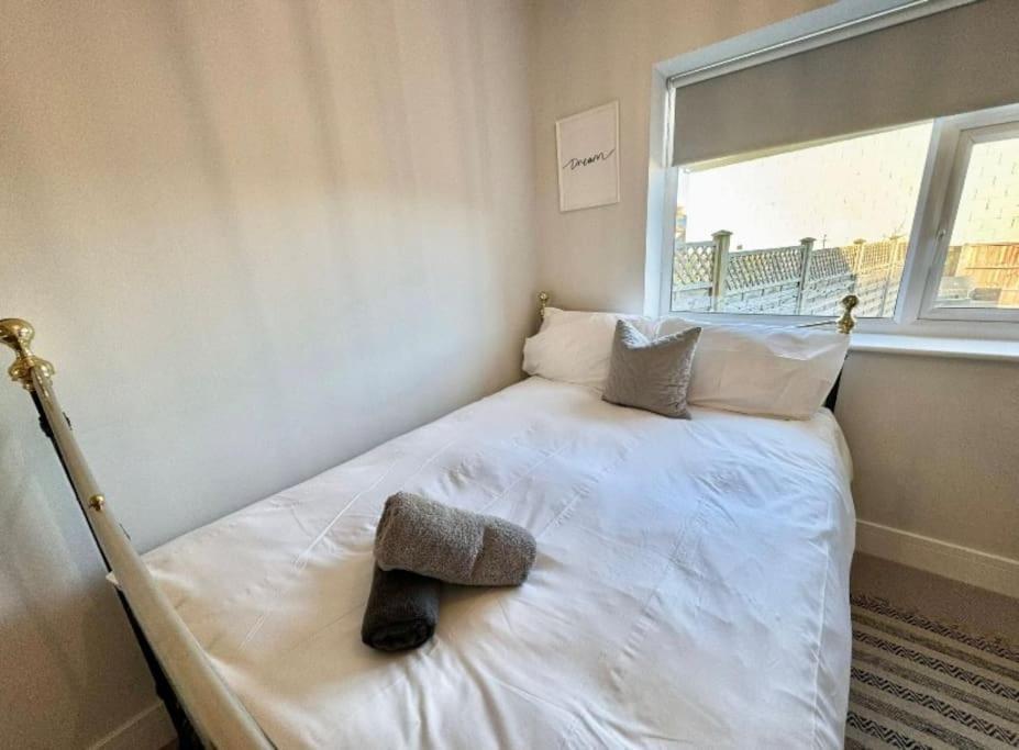 Stylish Apartment Near The Centre Of Харрогейт Экстерьер фото